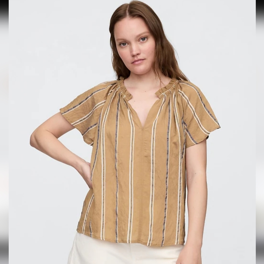 Gap Splitneck Striped Short Sleeved Breezy Summer Top - Size L